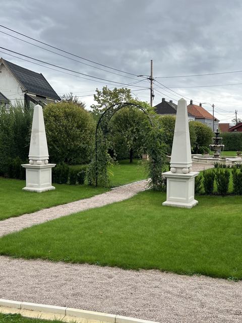 Utsyn over visningshagen til Legegaarden på Greåker