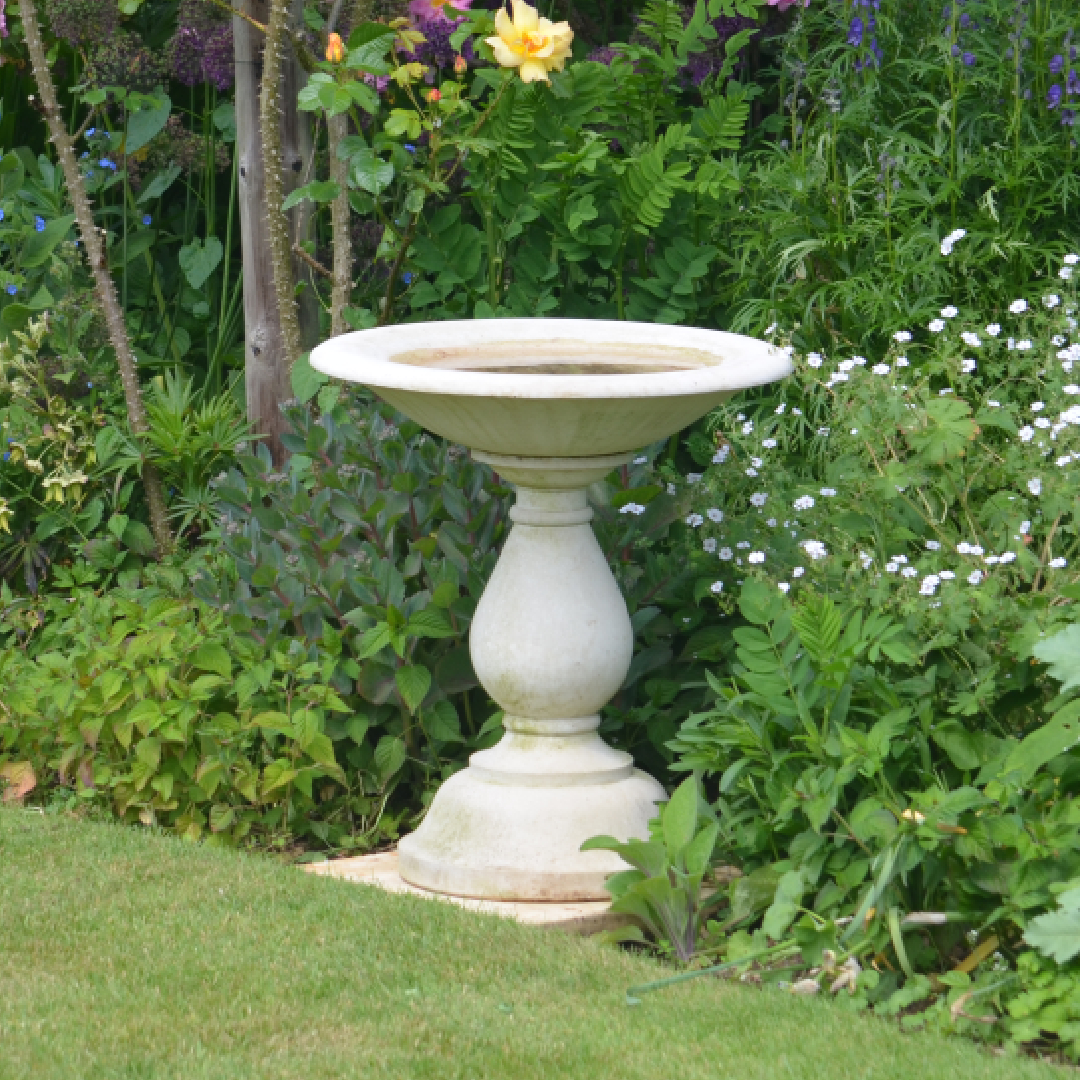 Arcadian Fuglebad i stein